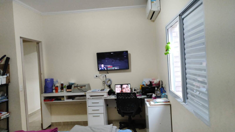 Imagem Casa com 2 Quartos à Venda, 260 m² em Mirim - Praia Grande