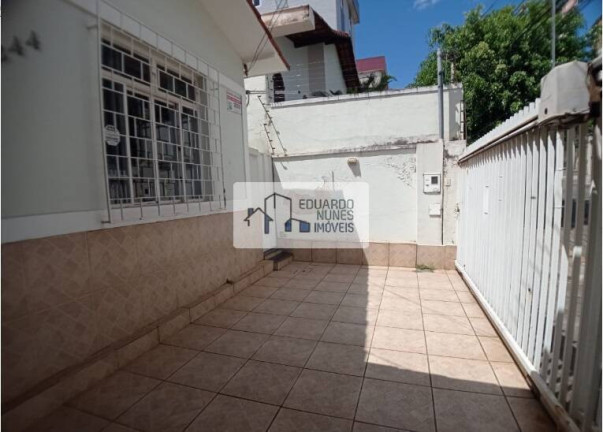 Imagem Casa com 3 Quartos à Venda, 144 m² em Santo Antônio - Belo Horizonte Imagem Casa com 3 Quartos à Venda, 144 m² em Santo Antônio - Belo Horizonte