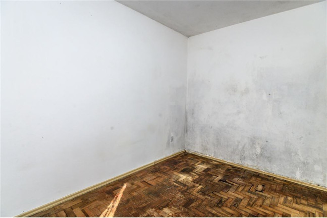 Imagem Casa com 3 Quartos à Venda, em Santa Tereza - Porto Alegre Imagem Casa com 3 Quartos à Venda, em Santa Tereza - Porto Alegre