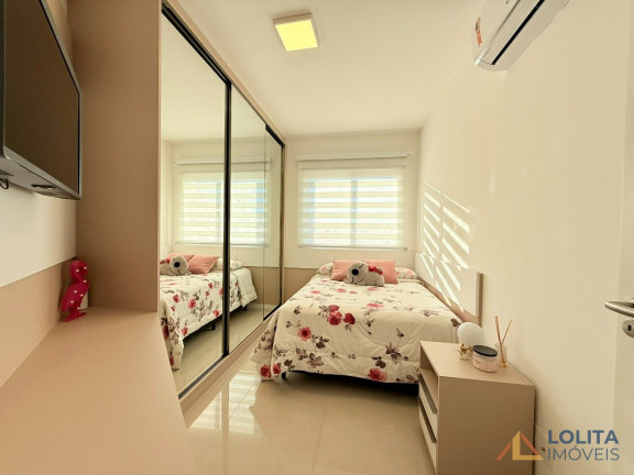 Imagem Apartamento com 2 Quartos à Venda, 68 m² em Abraão - Florianópolis