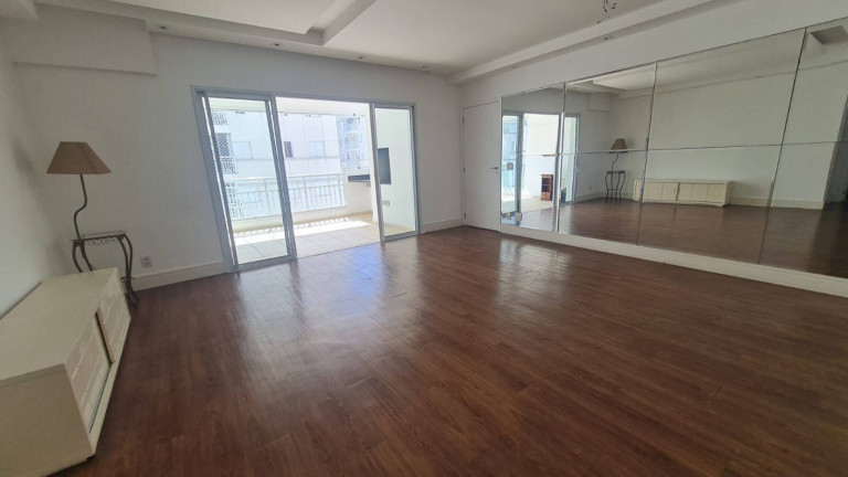 Apartamento com 3 Quartos à Venda, 151 m² em Marapé - Santos