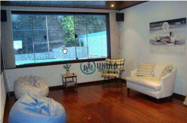 Imagem Casa com 3 Quartos à Venda, 370 m² em Itacoatiara - Niterói