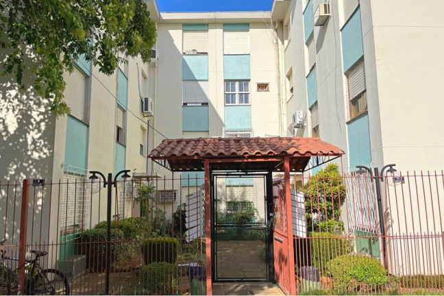 Imagem Imóvel com 3 Quartos à Venda, 60 m² em Santo Antônio - Porto Alegre