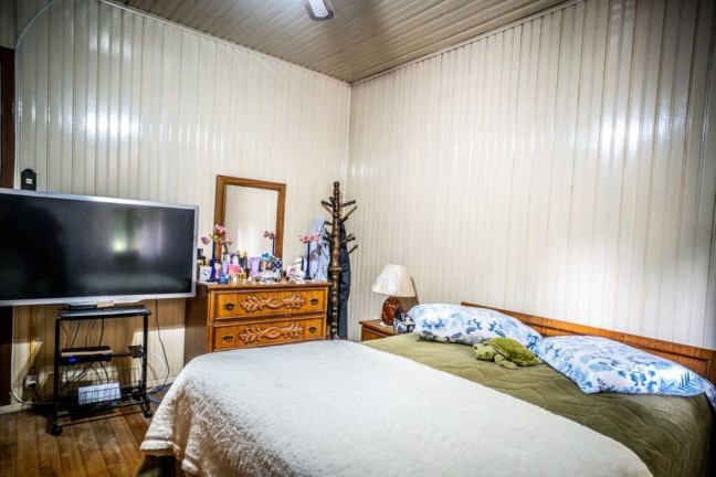 Imagem Imóvel com 3 Quartos à Venda, em Camaquã - Porto Alegre Imagem Imóvel com 3 Quartos à Venda, em Camaquã - Porto Alegre