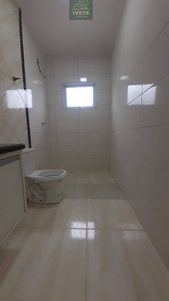Imagem Casa com 2 Quartos à Venda, 98 m²
