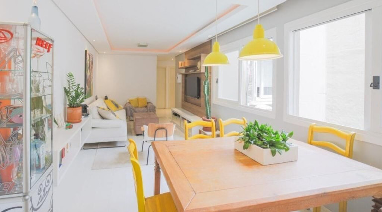 Imagem Apartamento com 3 Quartos à Venda, 105 m² em Petrópolis - Porto Alegre Imagem Apartamento com 3 Quartos à Venda, 105 m² em Petrópolis - Porto Alegre