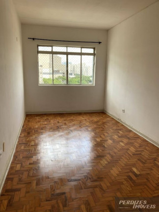 Apartamento com 2 Quartos à Venda ou Locação, 64 m² em água Branca - São Paulo