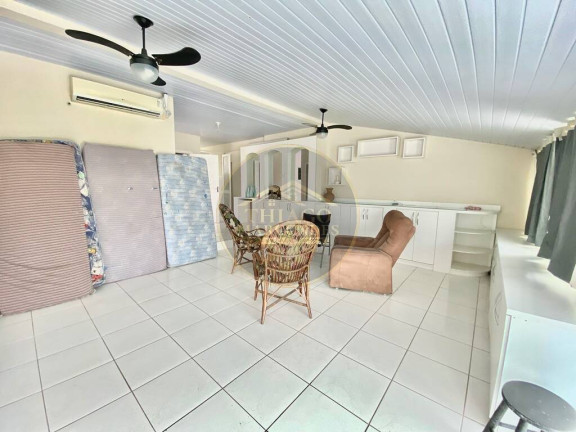 Imagem Sobrado com 3 Quartos à Venda, 168 m² em Balneário Brejatuba - Guaratuba