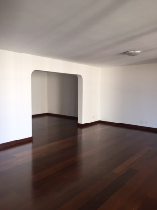 Imagem Imóvel com 3 Quartos para Alugar, 566 m² em Santo Amaro - São Paulo