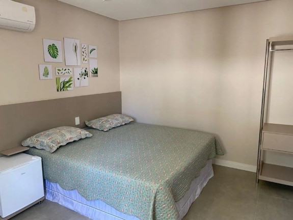 Imagem Casa com 6 Quartos à Venda, 320 m² em Guarajuba - Camaçari
