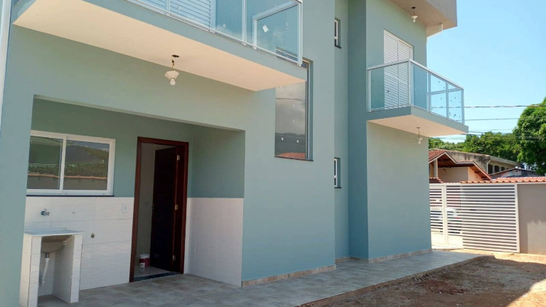 Sobrado com 2 Quartos à Venda, 130 m² em Estância Dos Eucaliptos - Peruíbe