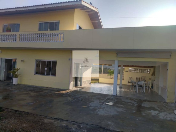 Chácara com 2 Quartos à Venda, 300 m²