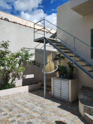 Imagem Casa com 3 Quartos à Venda, 250 m² em Centro - Caçapava