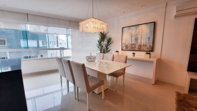 Imagem Apartamento com 3 Quartos à Venda, 256 m² em Centro - Balneário Camboriú