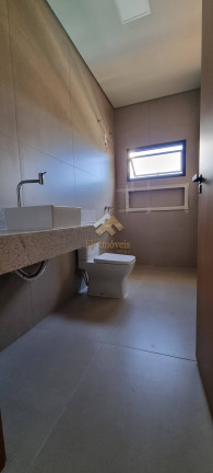 Imagem Casa com 3 Quartos à Venda, 322 m² em São Carlos