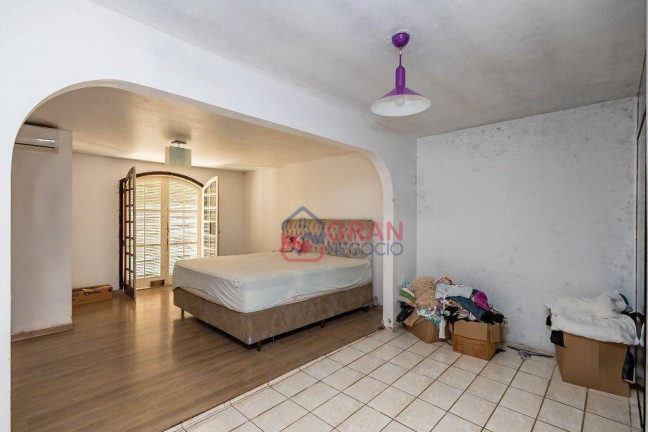 Imagem Casa com 4 Quartos para Alugar, 520 m² em Santa Felicidade - Curitiba Imagem Casa com 4 Quartos para Alugar, 520 m² em Santa Felicidade - Curitiba