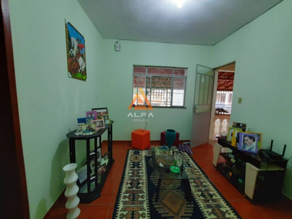 Imagem Casa com 4 Quartos à Venda, 120 m²