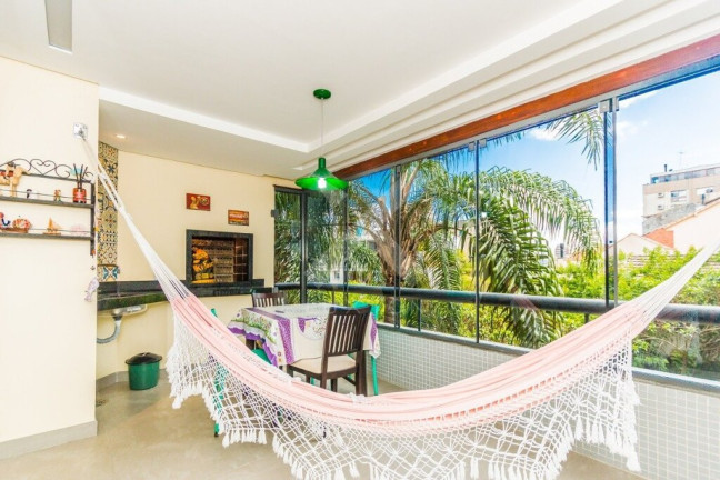 Imagem Apartamento com 3 Quartos à Venda, 132 m² em Auxiliadora - Porto Alegre Imagem Apartamento com 3 Quartos à Venda, 132 m² em Auxiliadora - Porto Alegre