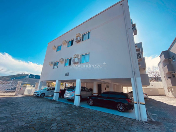 Imagem Apartamento com 3 Quartos à Venda, 90 m² em Bombas - Bombinhas