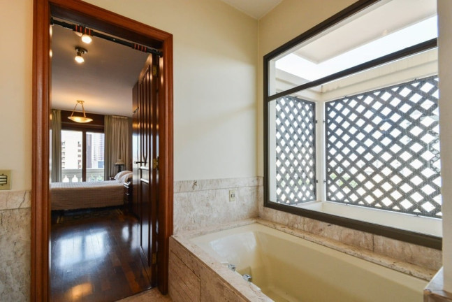 Imagem Apartamento com 4 Quartos à Venda, 246 m² em Pinheiros - São Paulo Imagem Apartamento com 4 Quartos à Venda, 246 m² em Pinheiros - São Paulo
