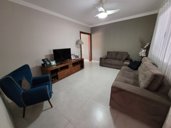 Casa com 3 Quartos à Venda, 216 m² em Parque Novo Mundo - Americana