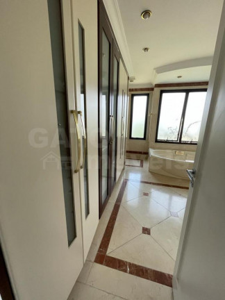 Imagem Casa com 5 Quartos à Venda, 390 m² em Alphaville - Santana De Parnaíba Imagem Casa com 5 Quartos à Venda, 390 m² em Alphaville - Santana De Parnaíba