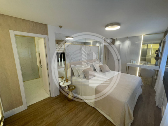 Imagem Apartamento com 4 Quartos à Venda, 234 m² em Centro - Balneário Camboriú Imagem Apartamento com 4 Quartos à Venda, 234 m² em Centro - Balneário Camboriú