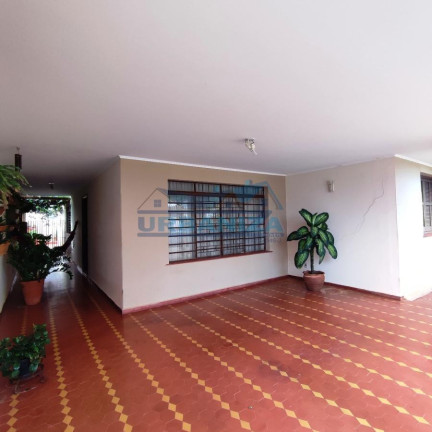 Imagem Casa com 2 Quartos à Venda, 202 m² em Bairro Das Bandeiras - Araçatuba