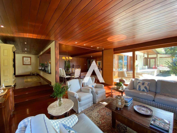 Imagem Casa com 8 Quartos à Venda, 1.776 m² em Albuquerque - Teresópolis