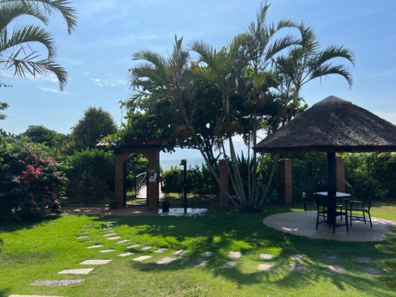 Imagem Imóvel com 2 Quartos à Venda, 130 m² em Praia Do Estaleirinho - Balneário Camboriú Imagem Imóvel com 2 Quartos à Venda, 130 m² em Praia Do Estaleirinho - Balneário Camboriú