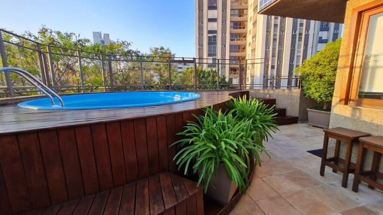 Imagem Cobertura com 3 Quartos à Venda, 197 m² em Petrópolis - Porto Alegre