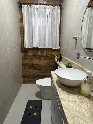 Imagem Casa com 4 Quartos à Venda, 240 m² em Balneário - Florianópolis