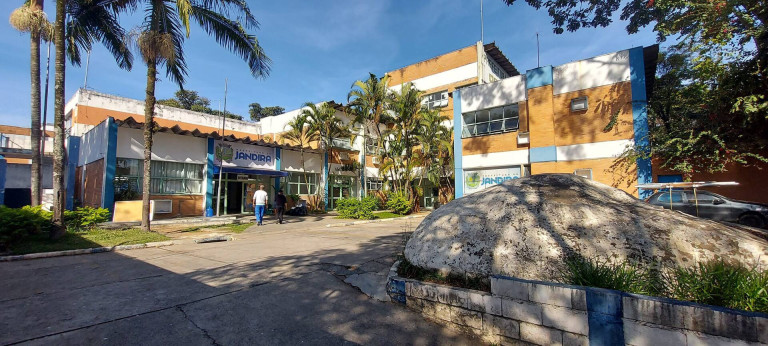 Imóvel Comercial para Alugar, 2 m² em Jardim São Luiz - Jandira