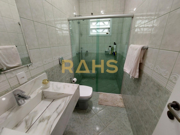 Imagem Casa com 3 Quartos à Venda, 270 m² em Costa E Silva - Joinville Imagem Casa com 3 Quartos à Venda, 270 m² em Costa E Silva - Joinville