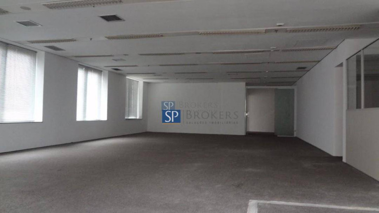 Imagem Sala Comercial à Venda ou Locação, 180 m² em Itaim Bibi - São Paulo Imagem Sala Comercial à Venda ou Locação, 180 m² em Itaim Bibi - São Paulo