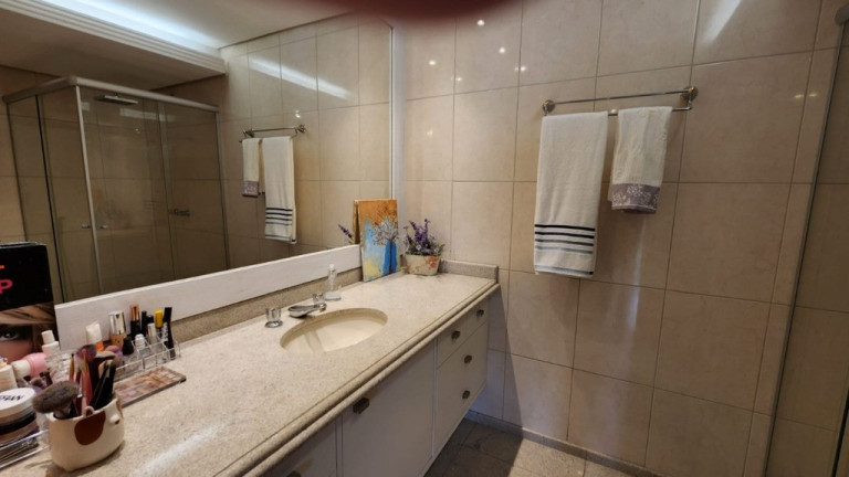 Imagem Apartamento com 3 Quartos à Venda, 206 m² em Menino Deus - Porto Alegre