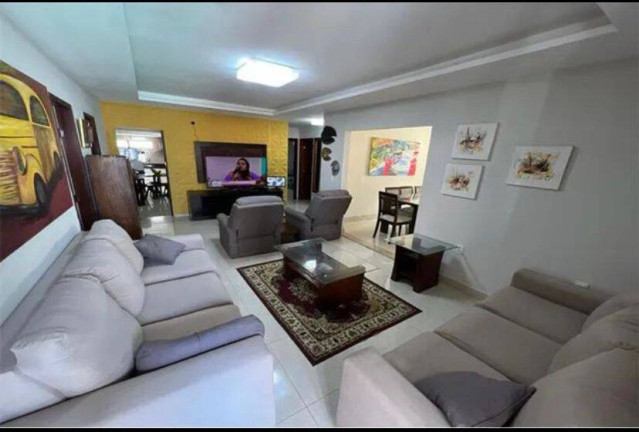 Imagem Casa com 4 Quartos à Venda, 280 m² em Candelária - Natal Imagem Casa com 4 Quartos à Venda, 280 m² em Candelária - Natal