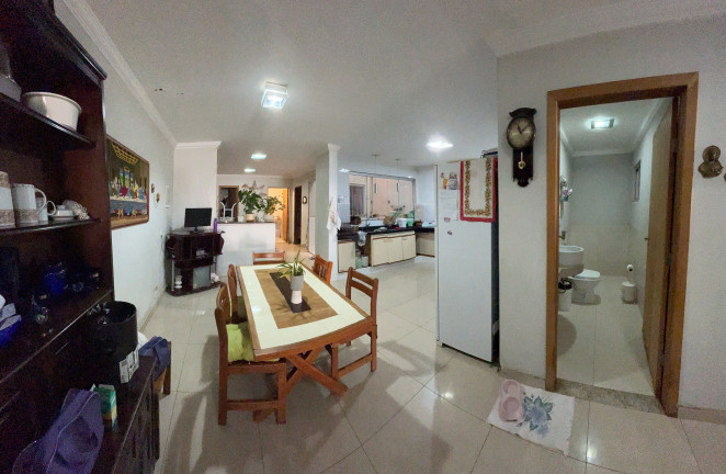 Imagem Casa com 4 Quartos à Venda, 200 m² em Núcleo Bandeirante - Brasília