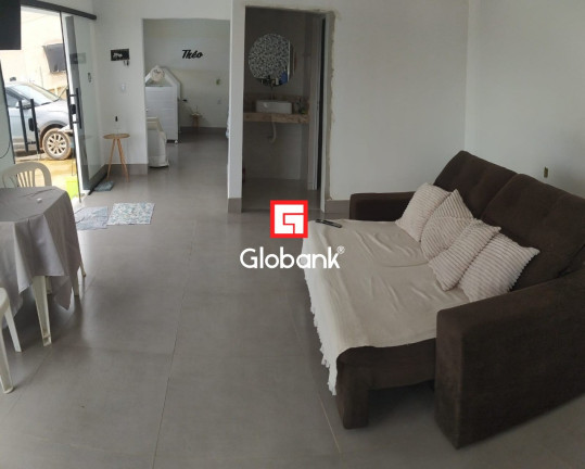 Imagem Imóvel com 2 Quartos à Venda, 150 m² em Juramento - Montes Claros
