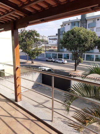 Imagem Casa com 3 Quartos à Venda, 350 m² em Jardim Riacho - Contagem