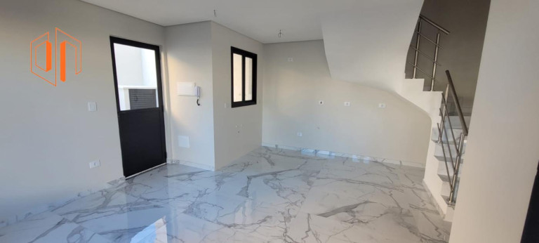 Imagem Sobrado com 3 Quartos à Venda, 104 m² em Cajuru - Curitiba