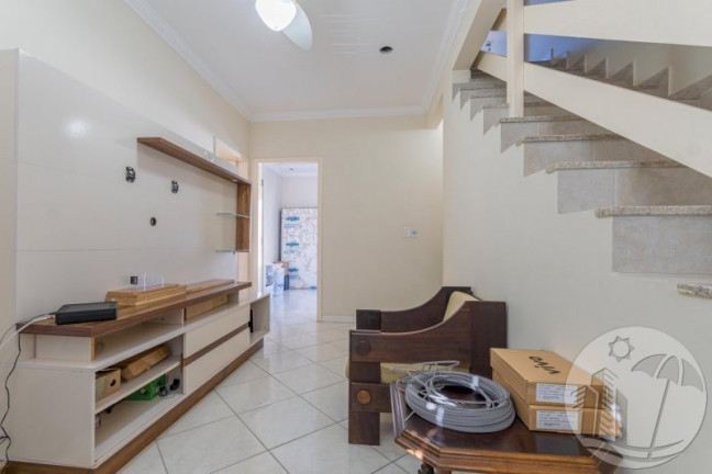 Imagem Casa com 5 Quartos à Venda, 259 m² em Ariribá - Balneário Camboriú