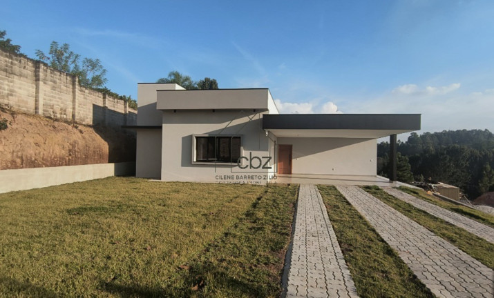 Casa com 3 Quartos à Venda, 250 m² em Ivoturucaia - Jundiaí