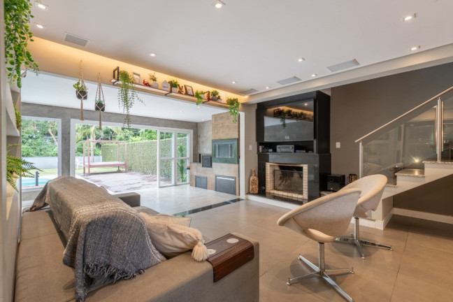 Imagem Casa com 3 Quartos à Venda, 320 m² em Vila Nova - Porto Alegre