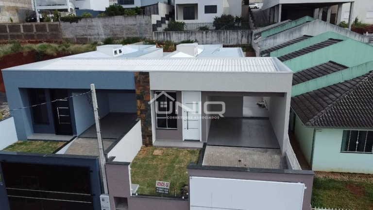 Casa com 3 Quartos à Venda, 112 m² em Cristo Rei - Pato Branco