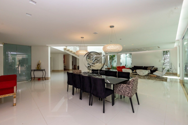 Imagem Casa com 5 Quartos à Venda, 800 m² em Lago Sul - Brasília Imagem Casa com 5 Quartos à Venda, 800 m² em Lago Sul - Brasília