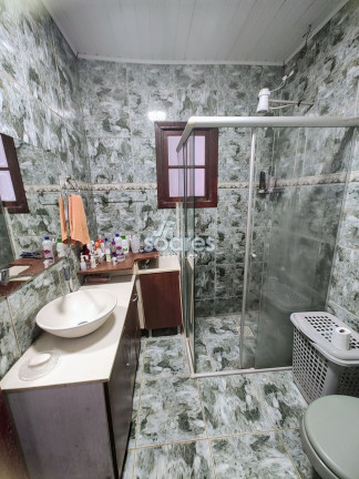 Imagem Casa com 3 Quartos à Venda, 190 m² em Laranjal - Pelotas