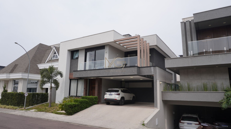 Imagem Sobrado com 3 Quartos à Venda, 284 m² em Uberaba - Curitiba