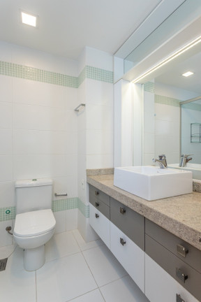 Imagem Apartamento com 3 Quartos à Venda, 120 m² em Menino Deus - Porto Alegre