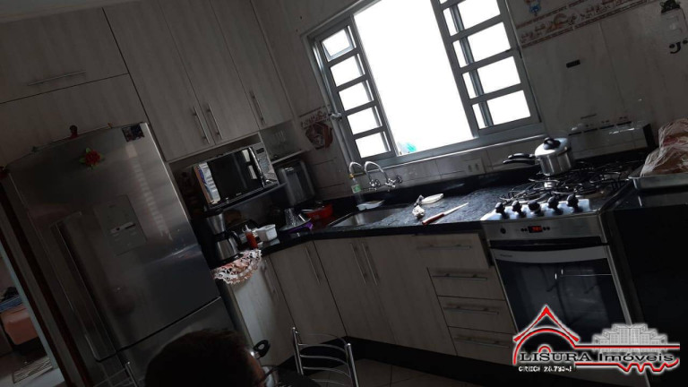 Imagem Casa com 2 Quartos à Venda, 99 m² em Centro - Jacareí